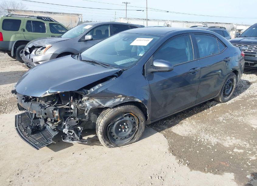 Photo 2 of 2018 Toyota Corolla LE (VIN 2T1BURHE7JC073892)