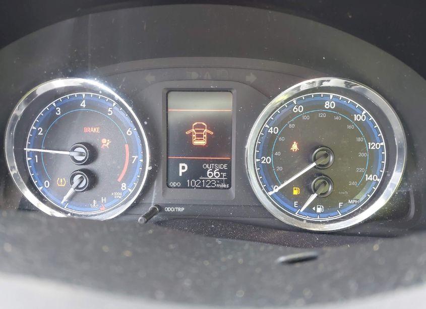 Photo 7 of 2018 Toyota Corolla LE (VIN 2T1BURHE7JC073892)