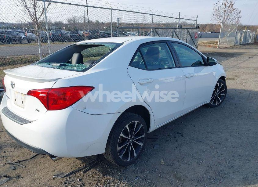 Photo 4 of 2018 Toyota Corolla SE (VIN 2T1BURHE7JC076078)