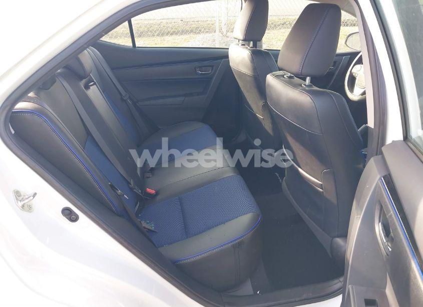 Photo 8 of 2018 Toyota Corolla SE (VIN 2T1BURHE7JC076078)