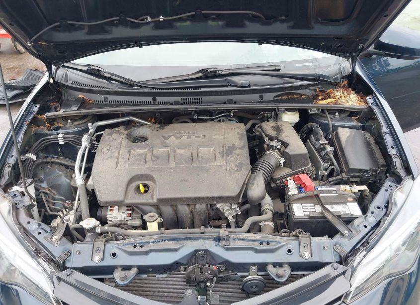 Photo 10 of 2018 Toyota Corolla LE (VIN 2T1BURHE7JC080843)