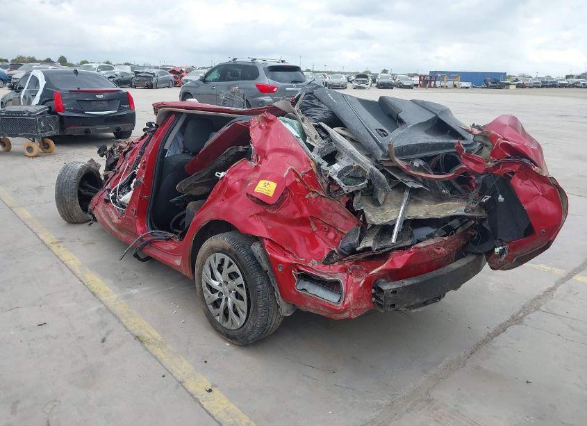 Photo 3 of 2018 Toyota Corolla LE (VIN 2T1BURHE7JC086495)