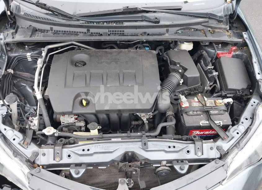 Photo 10 of 2018 Toyota Corolla LE (VIN 2T1BURHE7JC113386)