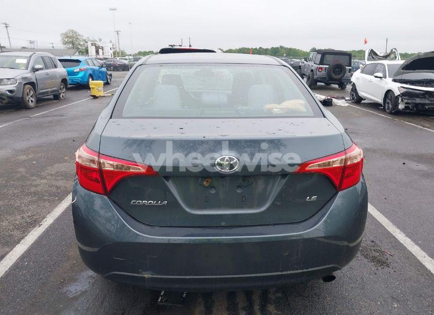 Photo 16 of 2018 Toyota Corolla LE (VIN 2T1BURHE7JC113386)