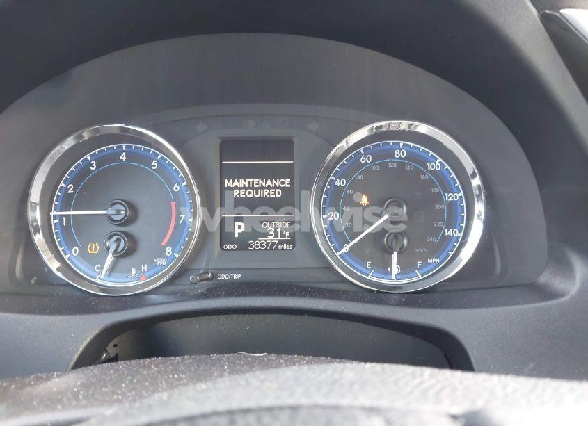 Photo 7 of 2018 Toyota Corolla LE (VIN 2T1BURHE7JC119141)