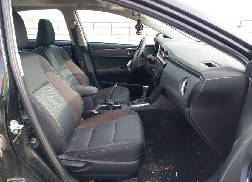 Photo 5 of 2018 Toyota Corolla L/LE/XLE/SE/XSE (VIN 2T1BURHE7JC975409)