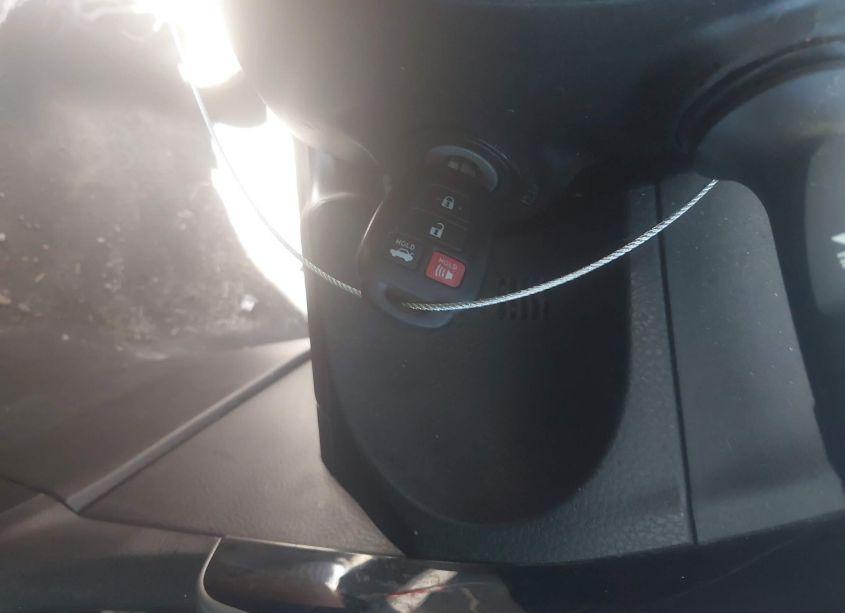 Photo 11 of 2018 Toyota Corolla LE (VIN 2T1BURHE7JC981033)