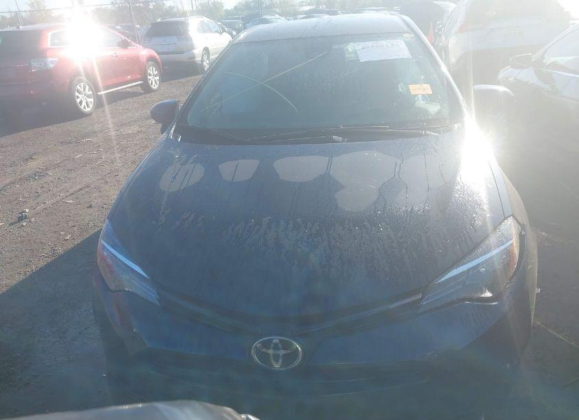 Photo 12 of 2018 Toyota Corolla LE (VIN 2T1BURHE7JC981033)