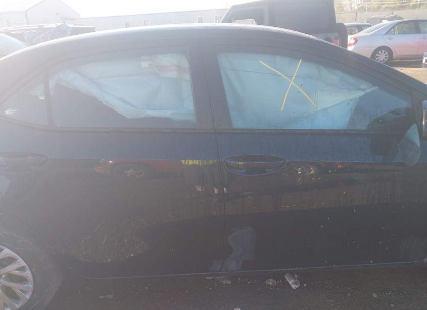 Photo 13 of 2018 Toyota Corolla LE (VIN 2T1BURHE7JC981033)