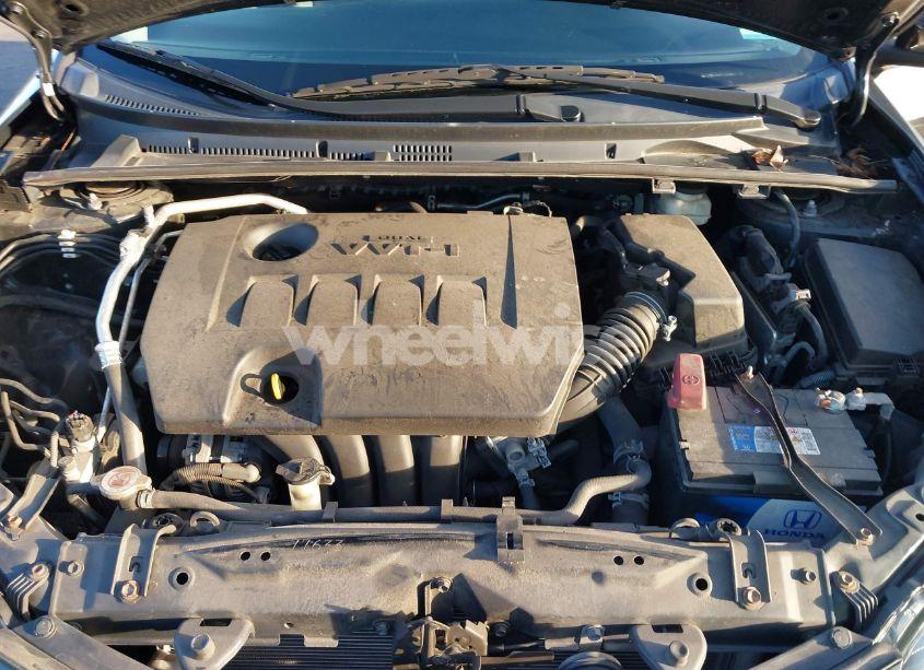 Photo 10 of 2018 Toyota Corolla L/LE/XLE/SE/XSE (VIN 2T1BURHE7JC996986)