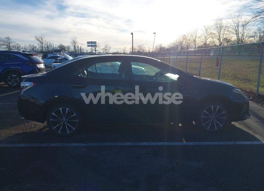 Photo 13 of 2018 Toyota Corolla L/LE/XLE/SE/XSE (VIN 2T1BURHE7JC996986)