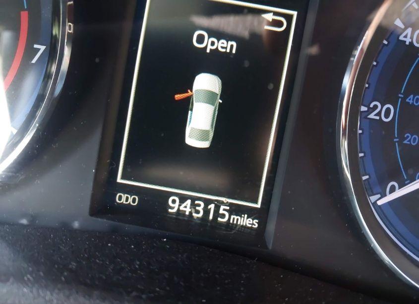 Photo 15 of 2019 Toyota Corolla SE (VIN 2T1BURHE7KC137480)