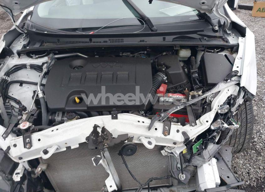 Photo 10 of 2019 Toyota Corolla SE (VIN 2T1BURHE7KC138564)