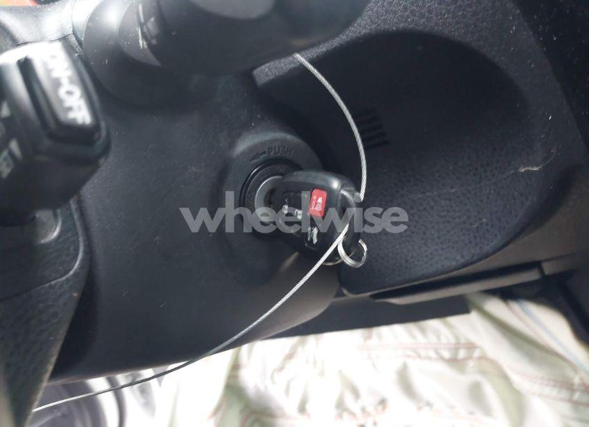 Photo 11 of 2019 Toyota Corolla SE (VIN 2T1BURHE7KC138564)