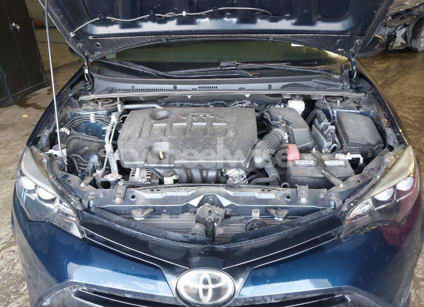 Photo 10 of 2019 Toyota Corolla XLE (VIN 2T1BURHE7KC138628)
