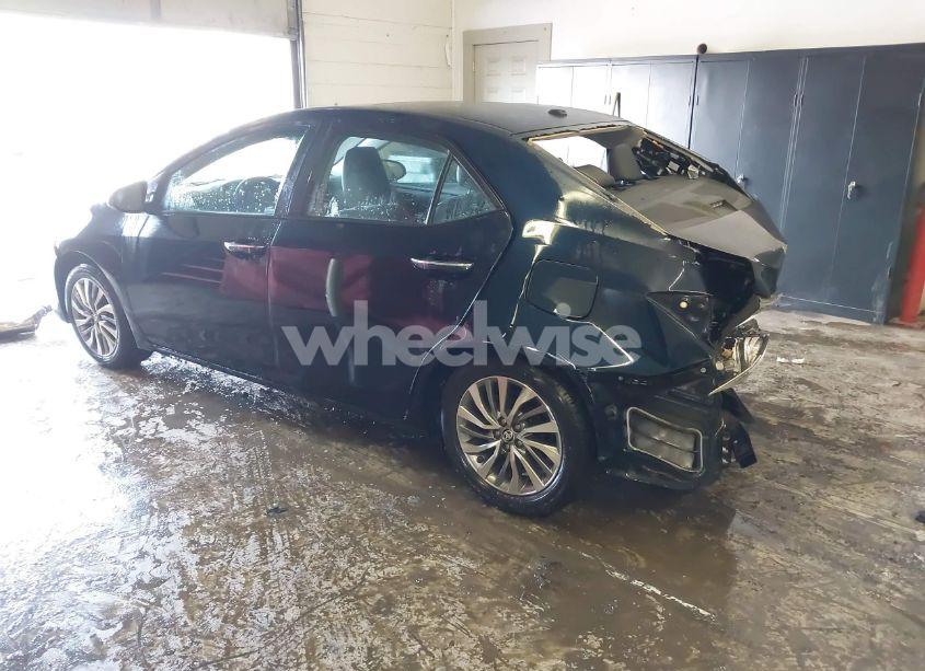 Photo 3 of 2019 Toyota Corolla XLE (VIN 2T1BURHE7KC138628)