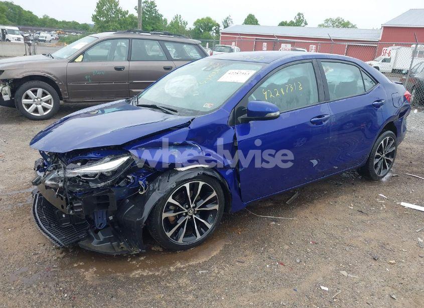 Photo 2 of 2019 Toyota Corolla SE (VIN 2T1BURHE7KC139584)