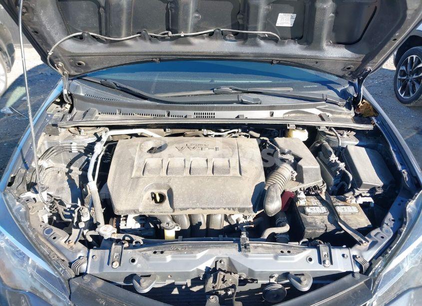 Photo 10 of 2019 Toyota Corolla LE (VIN 2T1BURHE7KC141268)