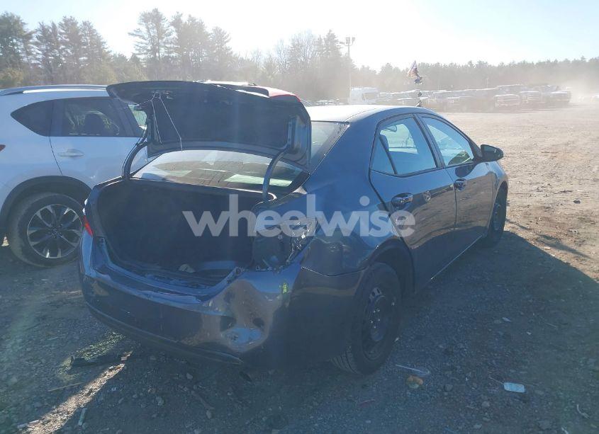 Photo 4 of 2019 Toyota Corolla LE (VIN 2T1BURHE7KC141268)
