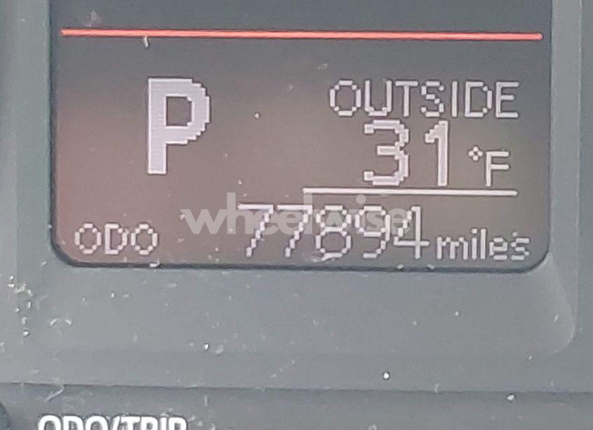 Photo 15 of 2019 Toyota Corolla LE (VIN 2T1BURHE7KC146101)