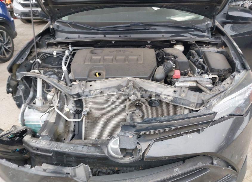 Photo 10 of 2019 Toyota Corolla LE (VIN 2T1BURHE7KC149855)