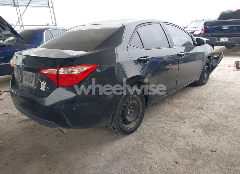 Photo 4 of 2019 Toyota Corolla LE (VIN 2T1BURHE7KC149855)
