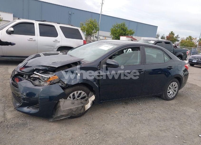 Photo 14 of 2019 Toyota Corolla LE (VIN 2T1BURHE7KC178868)