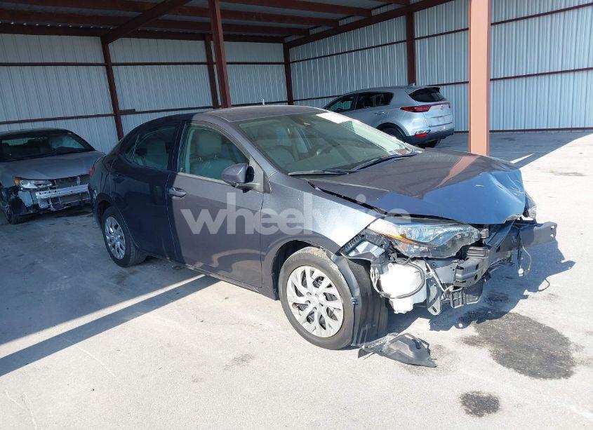 2019 Toyota Corolla LE (VIN 2T1BURHE7KC183584) main photo
