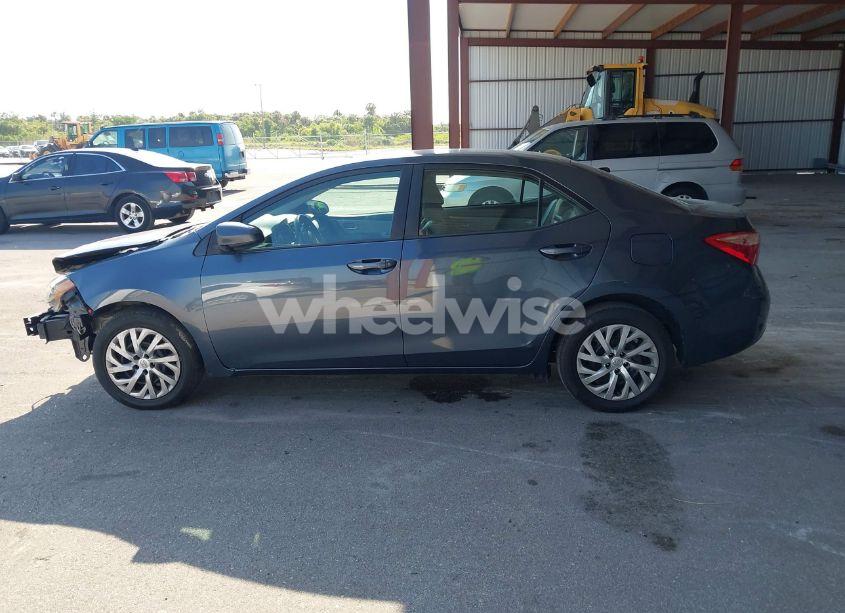 Photo 14 of 2019 Toyota Corolla LE (VIN 2T1BURHE7KC183584)