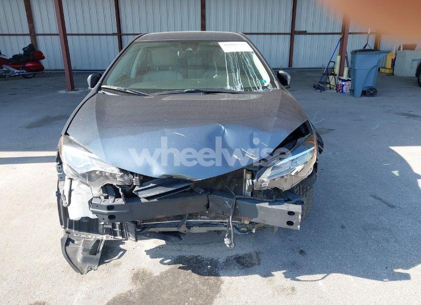 Photo 6 of 2019 Toyota Corolla LE (VIN 2T1BURHE7KC183584)