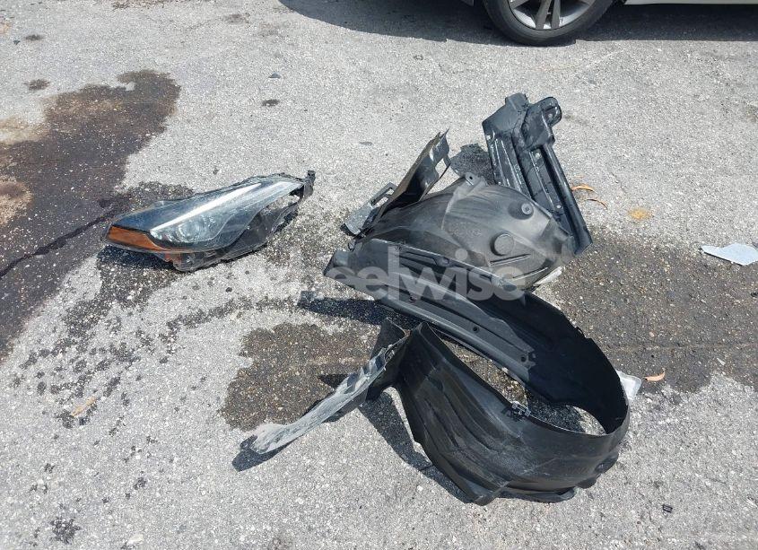 Photo 12 of 2019 Toyota Corolla LE (VIN 2T1BURHE7KC185853)