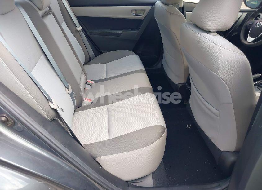 Photo 8 of 2019 Toyota Corolla LE (VIN 2T1BURHE7KC185853)