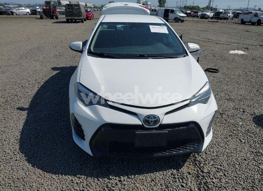 Photo 13 of 2019 Toyota Corolla SE (VIN 2T1BURHE7KC192303)
