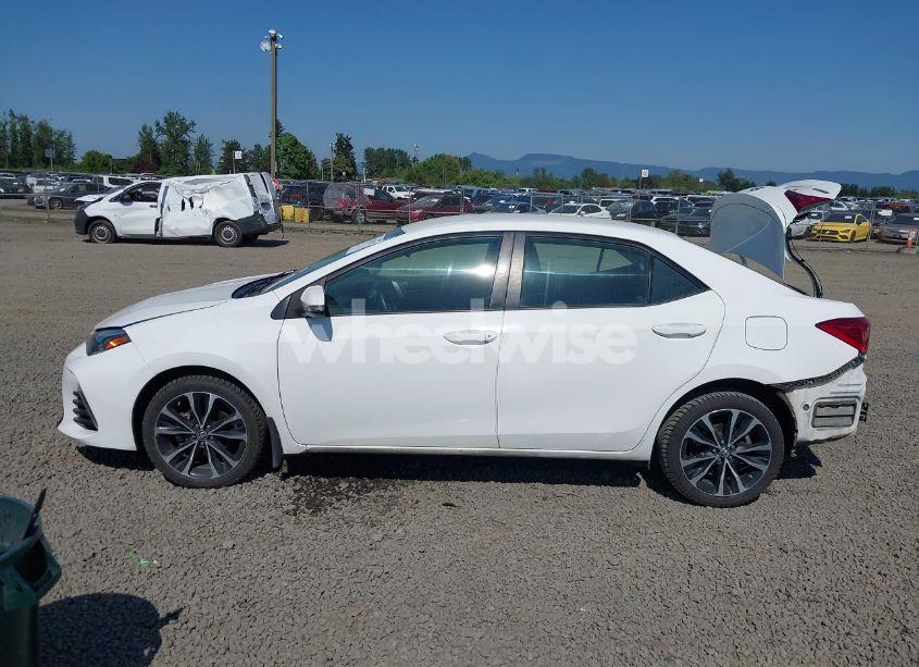 Photo 15 of 2019 Toyota Corolla SE (VIN 2T1BURHE7KC192303)