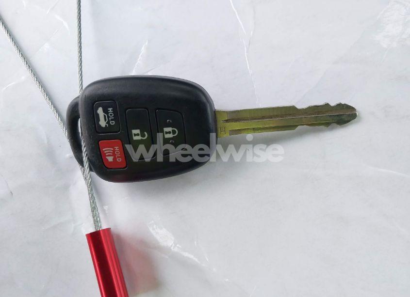 Photo 11 of 2019 Toyota Corolla SE (VIN 2T1BURHE7KC196769)