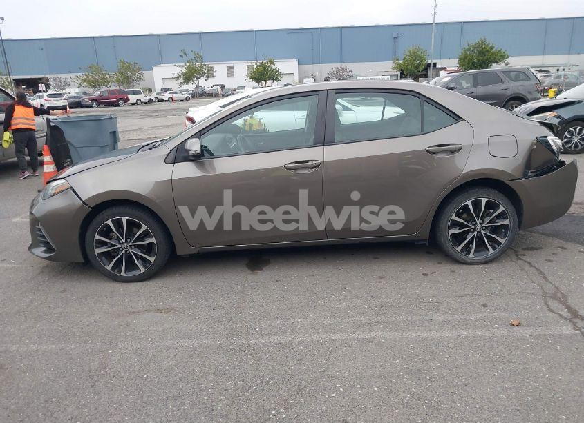 Photo 14 of 2019 Toyota Corolla SE (VIN 2T1BURHE7KC196769)