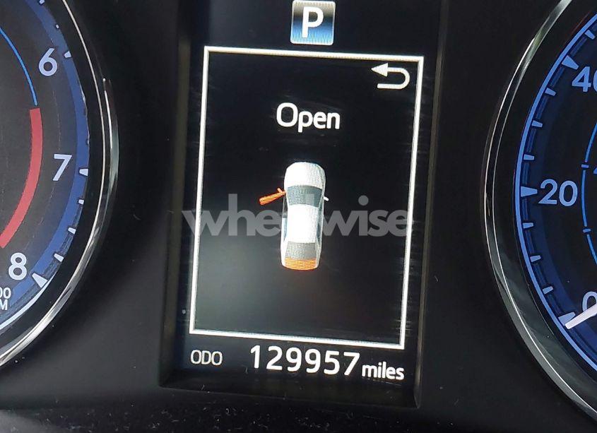 Photo 15 of 2019 Toyota Corolla SE (VIN 2T1BURHE7KC196769)