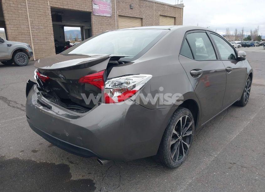 Photo 4 of 2019 Toyota Corolla SE (VIN 2T1BURHE7KC196769)