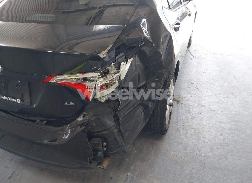 Photo 6 of 2019 Toyota Corolla LE (VIN 2T1BURHE7KC198974)