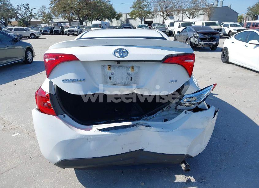 Photo 16 of 2019 Toyota Corolla SE (VIN 2T1BURHE7KC208113)
