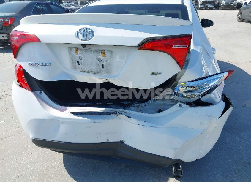 Photo 6 of 2019 Toyota Corolla SE (VIN 2T1BURHE7KC208113)