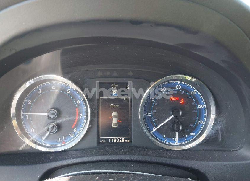 Photo 7 of 2019 Toyota Corolla SE (VIN 2T1BURHE7KC208113)