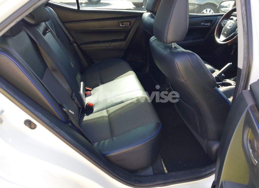 Photo 8 of 2019 Toyota Corolla SE (VIN 2T1BURHE7KC208113)