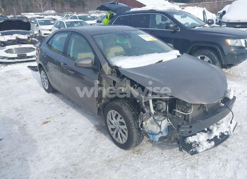 2019 Toyota Corolla LE (VIN 2T1BURHE7KC209603) main photo