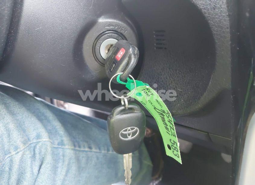 Photo 11 of 2019 Toyota Corolla LE (VIN 2T1BURHE7KC209603)