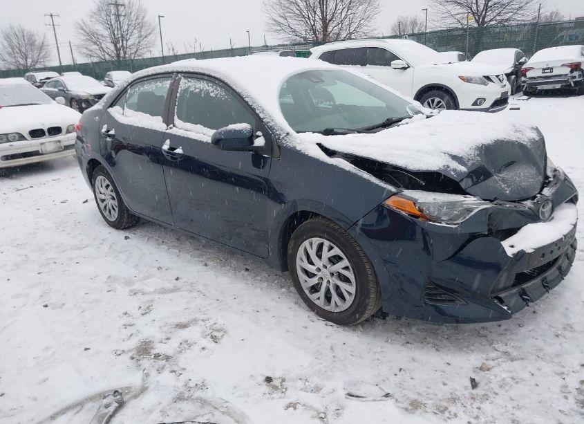 2019 Toyota Corolla LE (VIN 2T1BURHE7KC212680) main photo