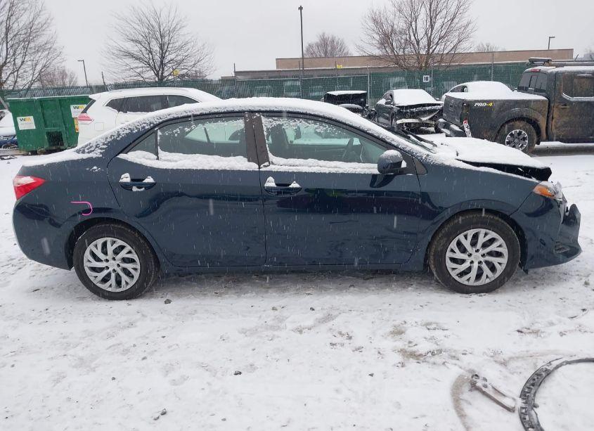 Photo 13 of 2019 Toyota Corolla LE (VIN 2T1BURHE7KC212680)