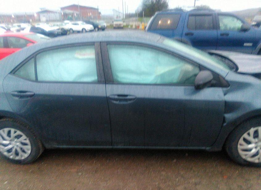 Photo 13 of 2019 Toyota Corolla LE (VIN 2T1BURHE7KC241807)