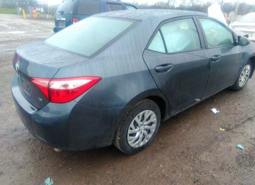 Photo 4 of 2019 Toyota Corolla LE (VIN 2T1BURHE7KC241807)