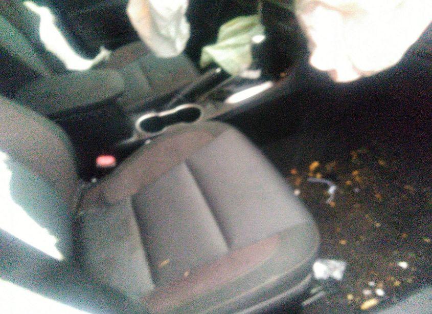 Photo 5 of 2019 Toyota Corolla LE (VIN 2T1BURHE7KC241807)